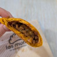 Cheeseburger at Las Muns in Barcelona