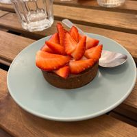 Tartelette fraise vegan at Cabaïtan in Lyon