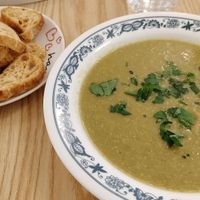 Soupe de légumes verts avec croûtons at Cabaïtan in Lyon