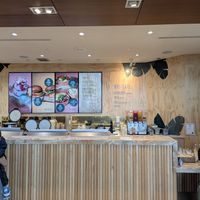  at YVR - Hula Poke - Domestic Terminal in Richmond