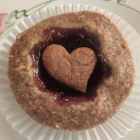 Linzer-Törtli at Hotel Restaurant du Cerf in Soubey