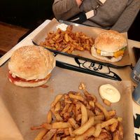  at Glasgow Burgers in Nantes