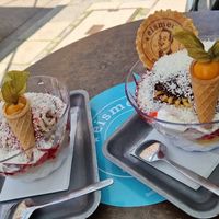 Endlich wieder Spaghettieis essen 😍 at Eismeer in Munich