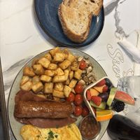 Vegan English breakfast  at Siempre Breakfast & Lunch in Toronto