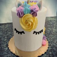 Unicorn birthday cake at Bunnie Cakes in Doral