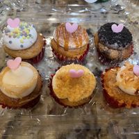 Half dozen  at Bunnie Cakes in Doral