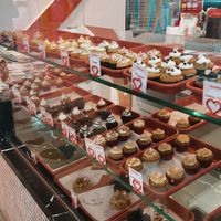 so many flavors of cupcakes  at Bunnie Cakes in Doral