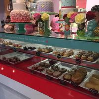 so many choices at Bunnie Cakes in Doral