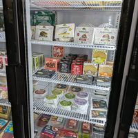 More vegan cheeses at Cita Vegana in Madrid