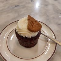 Sticky ginger cupcake (vegan) at Faculty Coffee in Birmingham