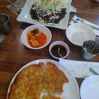  at Surinnal Seolleongtang Halmae Jokbal Bossam in Seoul