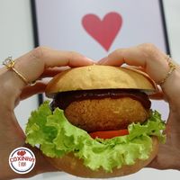 hamburguer de coxinha vegano at Coxinha é Vida in Petrolina