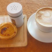 Pastel de nata and cappuccino at GAL Cafe in Lisbon
