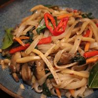 Vegan Pad Kee Mao noodles at TAB - TakeABreak in Porto