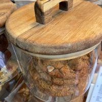  at Pan y Pepinillos Café in Madrid