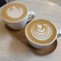 Vegan cappuccino at Pan y Pepinillos Café in Madrid