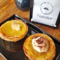 Apple & tiramisu at Nat'elier | Pastel de Nata in Lisbon