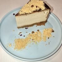 Classic burnt cheesecake $9.50 👍🏻👍🏻👍🏻 at WellSmoocht in West Singapore