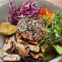 Olive Buddha bowl. Below $15 at WellSmoocht in West Singapore