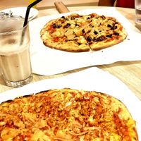 Vegan Chick pizza at the bottom, BBQ Chicken pizza at the top at WellSmoocht in West Singapore