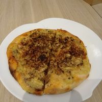 New pizza selection at WellSmoocht in West Singapore