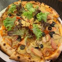 What's up dawg pizza at WellSmoocht in West Singapore