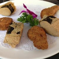 vegan fish and vegan chicken at Vegetarians Story Restaurant in Suzhou