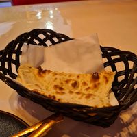 Extra zubereitetes veganes Naan Brot at Tandoori Mahal Indisches Restaurant in Frankfurt