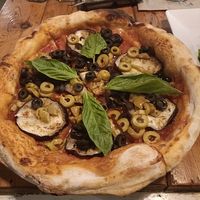 Pizza at Mammamia in Santa Marta