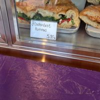 hummus sandwich 5,90€ at ELVIE in Augsburg