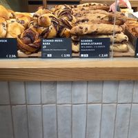clearly labelled vegan options at Zeit für Brot in Dusseldorf