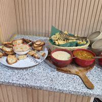 The buffet at Verde Hut in Porto