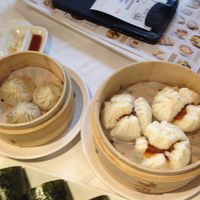 our taiwanese friend said those were the most typical at Yang Shin 養心茶樓 in Taipei