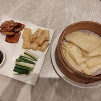 Beijing duck style king oyster mushroom at Yang Shin 養心茶樓 in Taipei