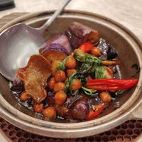 stir fried Chinese yam and eggplant in oyster sauce at Yang Shin 養心茶樓 in Taipei