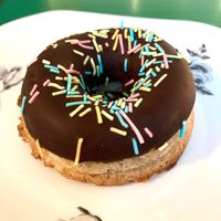 Veganlicious glutenfree donut at Dånøts in Asker