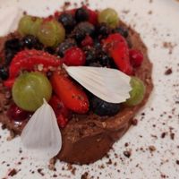 Chocolate cream with regional berries at WILLICHS in Mainz