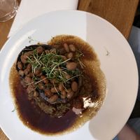Portobello Pilz auf Zwiebeln  at WILLICHS in Mainz