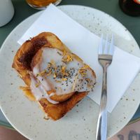 Cinnamon bun at Good One Café - Schanze in Hamburg