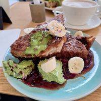 War super lecker und nicht zu süß 💚 at Good One Café - Schanze in Hamburg
