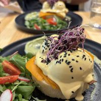 Vegan eggs benedict at Asante in Barcelona