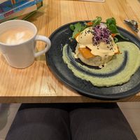 Eggs Benedict at Asante in Barcelona