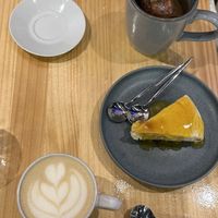bergamotte cheesecake & cappuccino with oat   at Asante in Barcelona