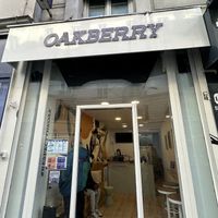   at Oakberry - République in Paris