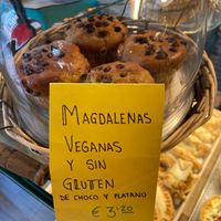 Vegan and gluten free chocolate and banana “magdalenas” (some sort of muffins) at Rebel Cafe in Madrid
