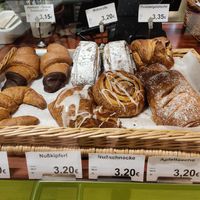 Vegan pastriea at Maran Vegan in Vienna