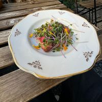 Rädisor, Hässelnötter Löksmör  at Fir in Malmo