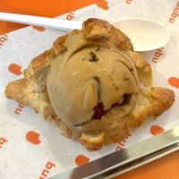 Also big fan of the brown sugar caramel flavor. Their croissant is not good though😢  at bubu in Metro Manila