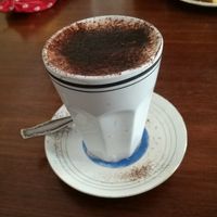 Heiße Schokolade at V-Cake Cafe in Dresden