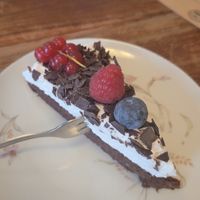 berry tart, not that good at V-Cake Cafe in Dresden